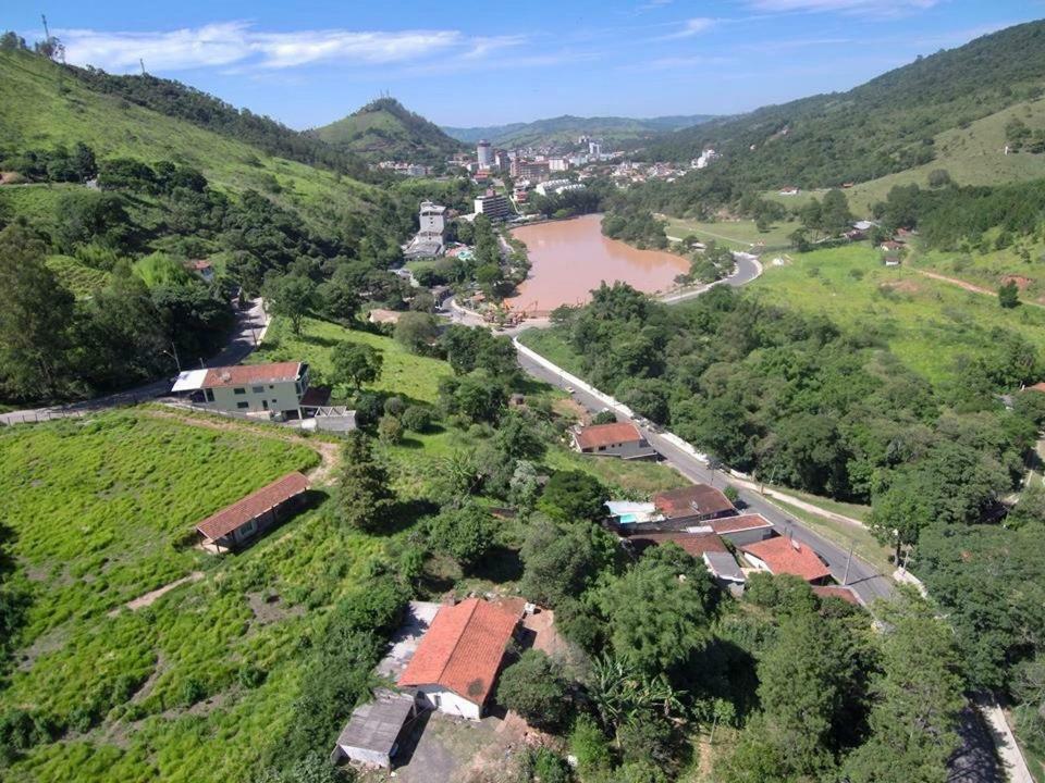 Cavalinho Branco Apartamento Águas de Lindóia Esterno foto